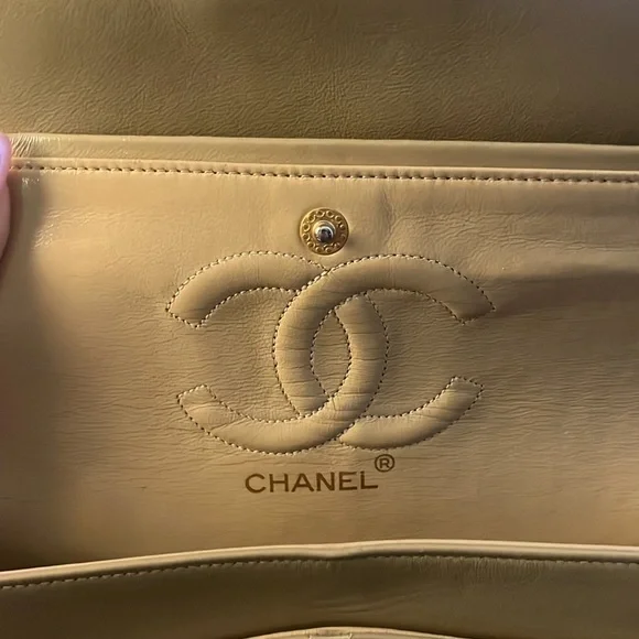 🔥Authentic Chanel medium Double Flap Classic Handbag🔥 - Picture 7 of 17